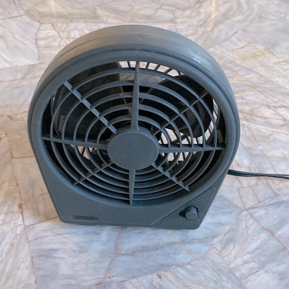 Optimus F-0621 6 Inch Personal Desk Fan‎ Gray 2 Speed Electric Cooling BF-601